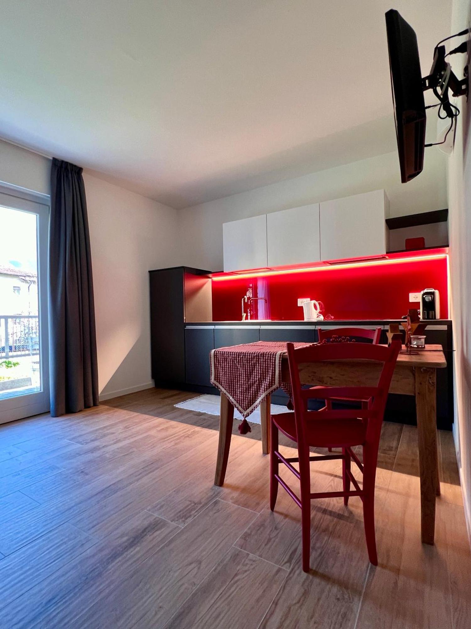 Casa Vacanze La Brenta 키아베나 외부 사진